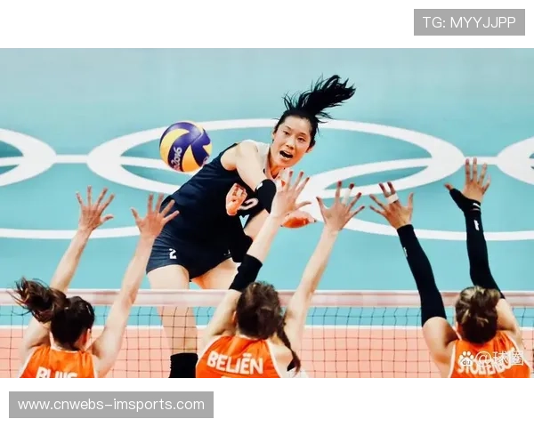 朱婷进行视力平衡检查助力球队备战意甲女排首秀主帅称将围绕核心展开