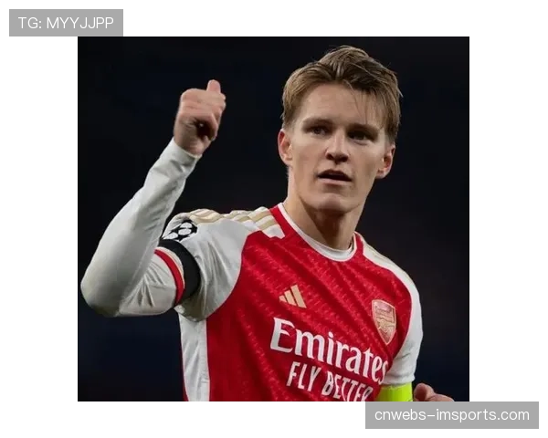 萨卡：阿尔特塔让我在右路内收，是为了更好地联系厄德高与中锋